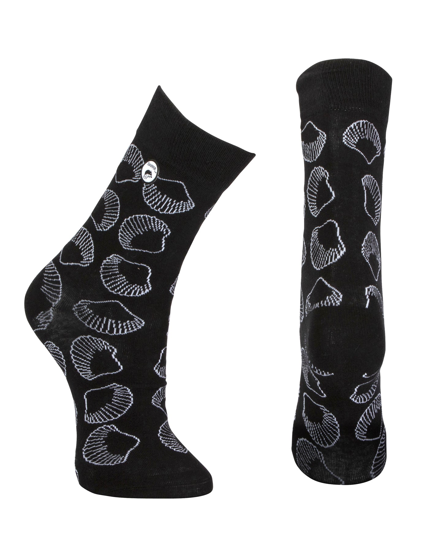 Combed cotton black seamless toe anklet with white outlined sea shells with a black heel and toe.