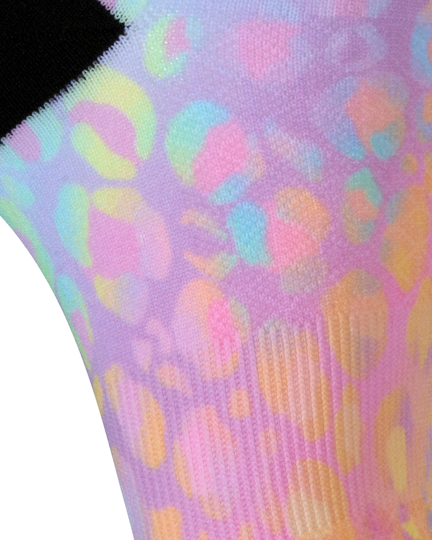 Textured heel view of a seamless toe sock with pastel leopard print and black heel.